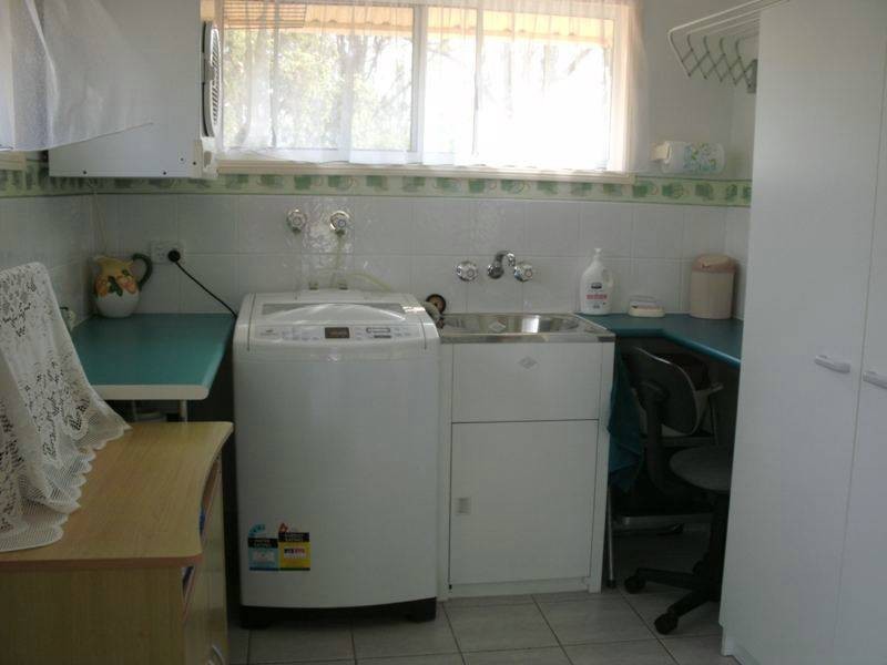 254 Carbeen Crescent, Nanango QLD 4615