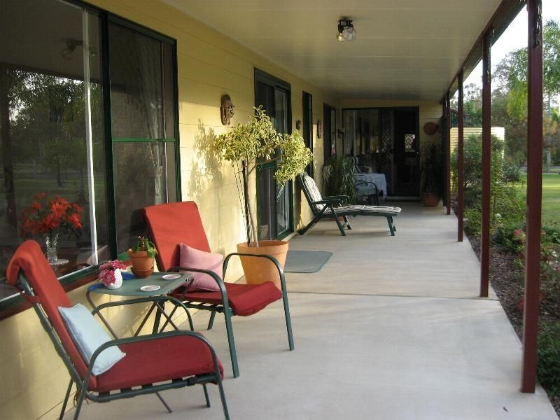 254 Carbeen Crescent, Nanango QLD 4615