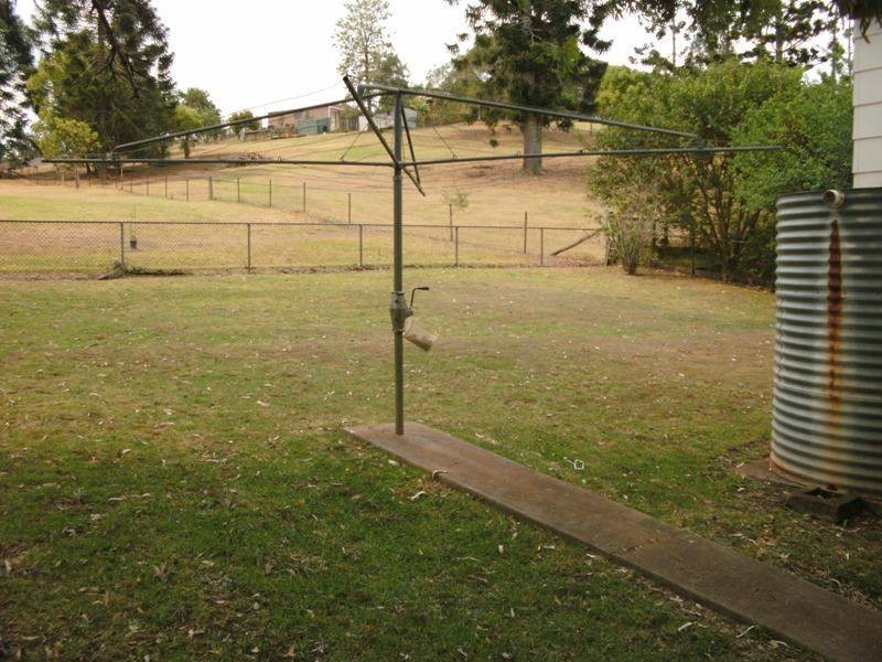 17 Lister Street, Yarraman QLD 4614