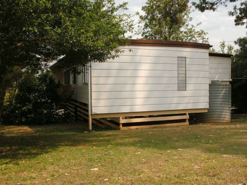 17 Lister Street, Yarraman QLD 4614