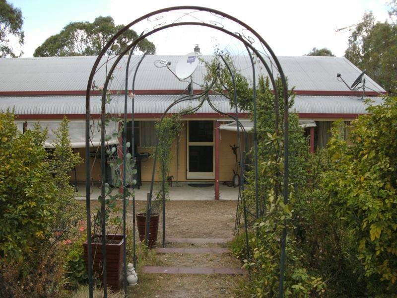 709 Old Esk North Road, Nanango QLD 4615