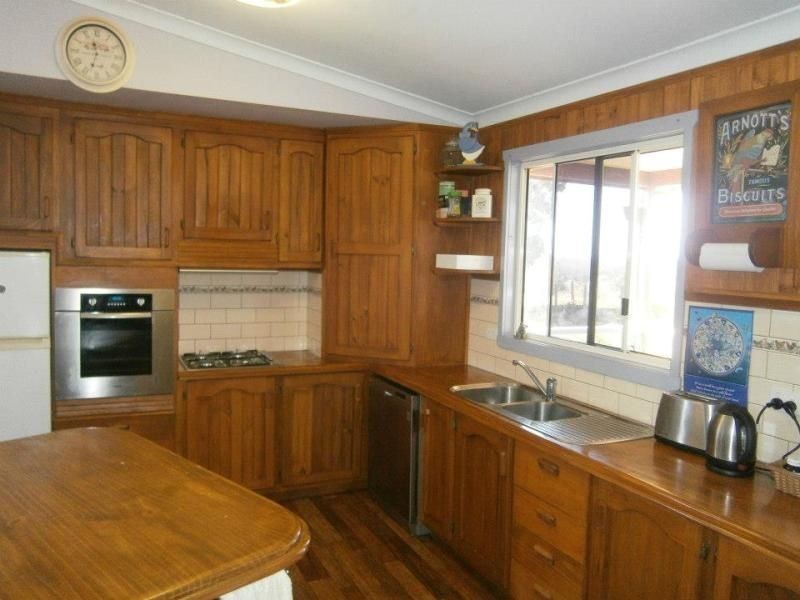 148 Greenhills Drive, Blackbutt QLD 4306