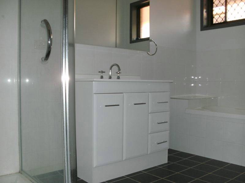 5 Conroy Street, Nanango QLD 4615