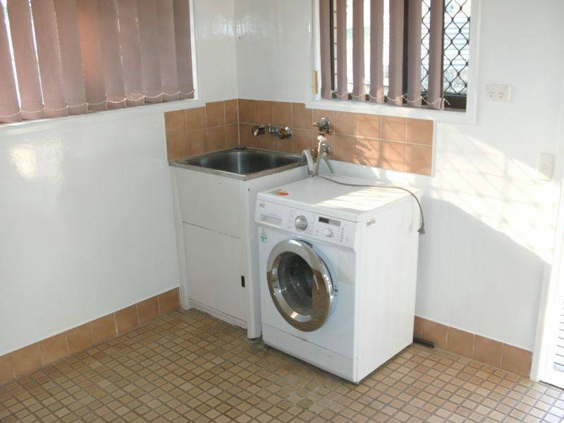 5 Conroy Street, Nanango QLD 4615