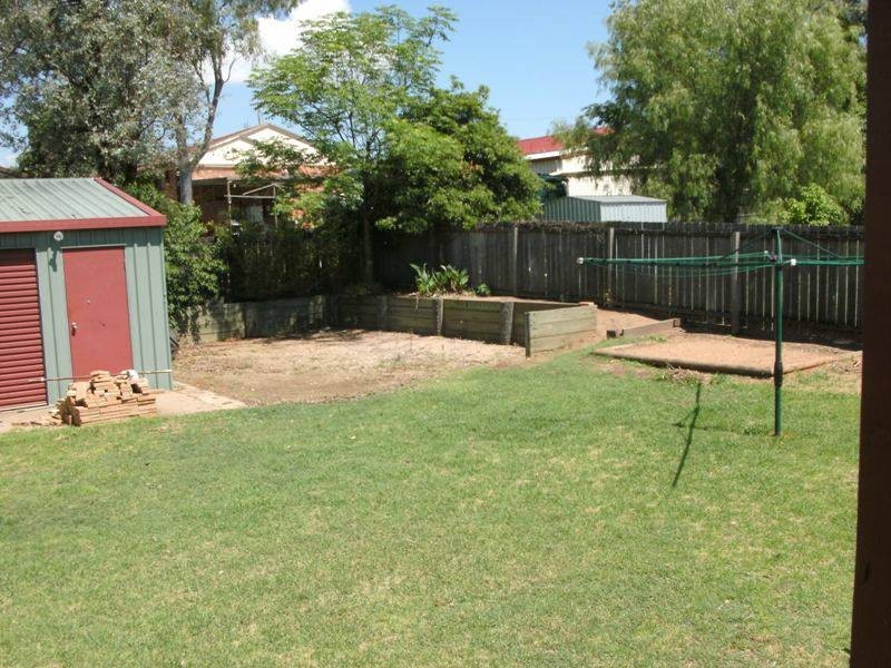 5 Conroy Street, Nanango QLD 4615