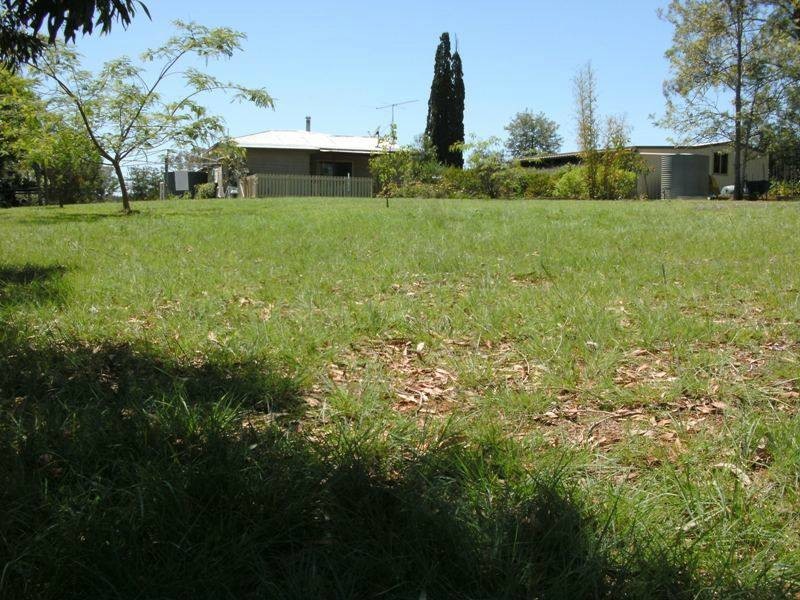 71 Chester Street, Nanango QLD 4615