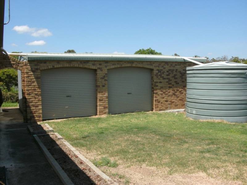 27 Hay Street, Nanango QLD 4615