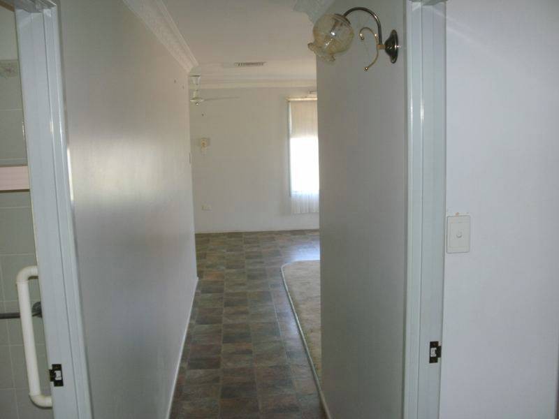 27 Hay Street, Nanango QLD 4615