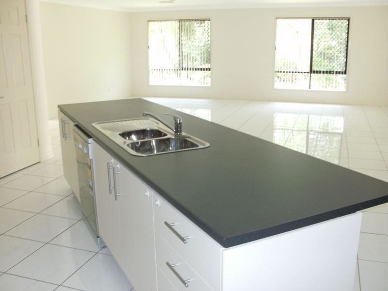 30 Templeton Road, Nanango QLD 4615