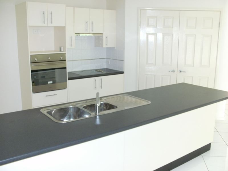 30 Templeton Road, Nanango QLD 4615