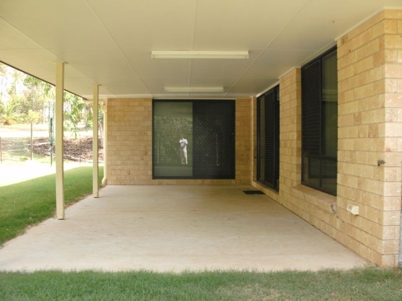 30 Templeton Road, Nanango QLD 4615