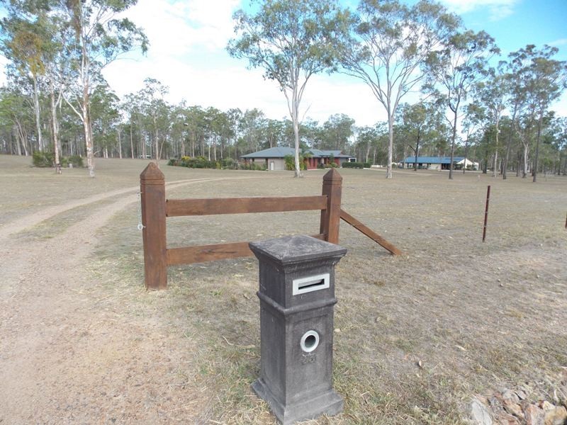 35 Tara Avenue, Nanango QLD 4615