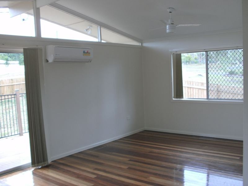 87 Wickham Street, Nanango QLD 4615