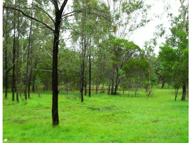 227 Carbeen Crescent, Nanango QLD 4615