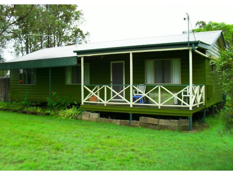 90 Elouera Drive, Nanango QLD 4615