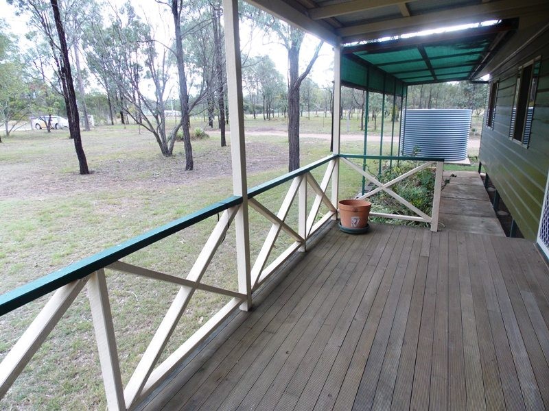 90 Elouera Drive, Nanango QLD 4615