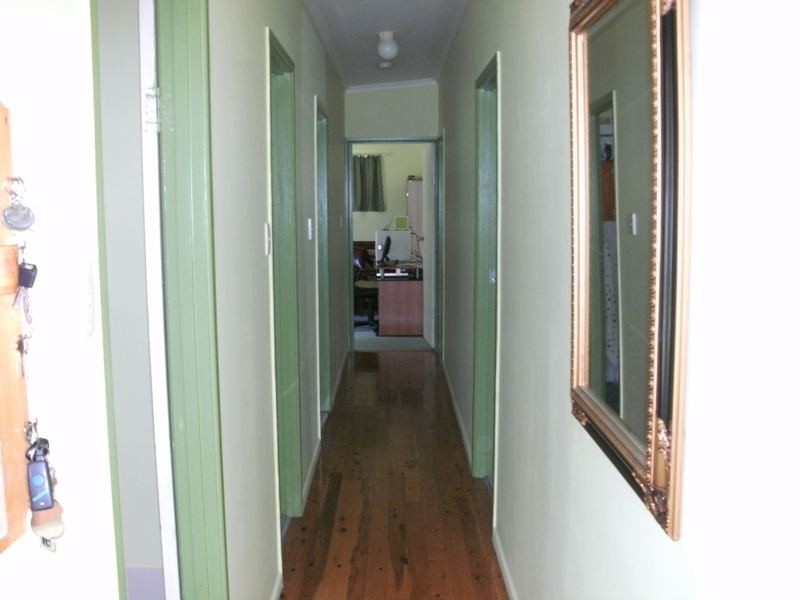 9 Dalkeith Street, Nanango QLD 4615