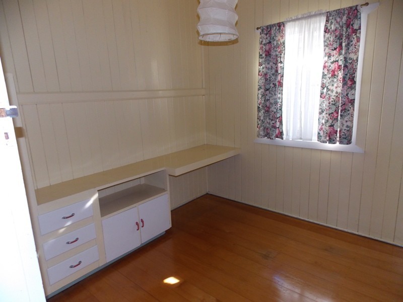 41 Chester Street, Nanango QLD 4615