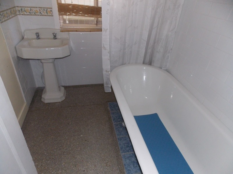 41 Chester Street, Nanango QLD 4615