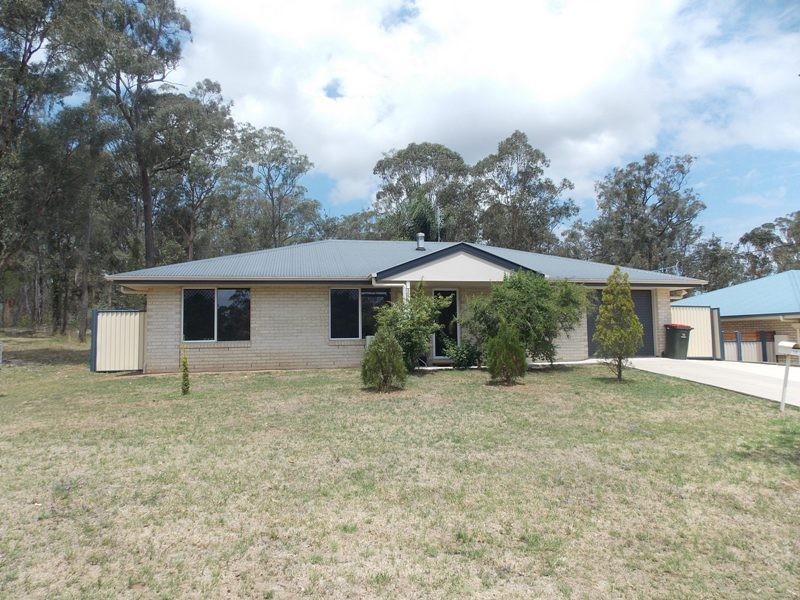 10 Dalkeith Street, Nanango QLD 4615