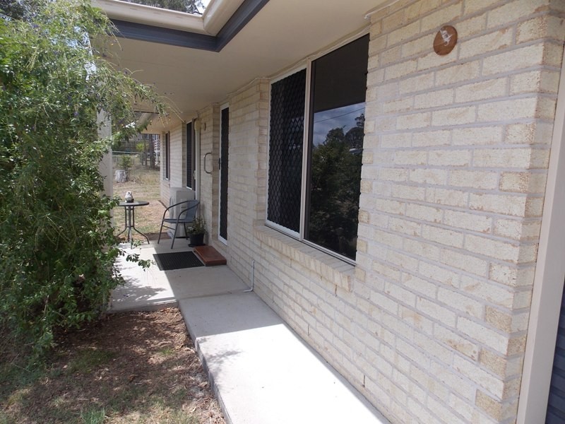 10 Dalkeith Street, Nanango QLD 4615