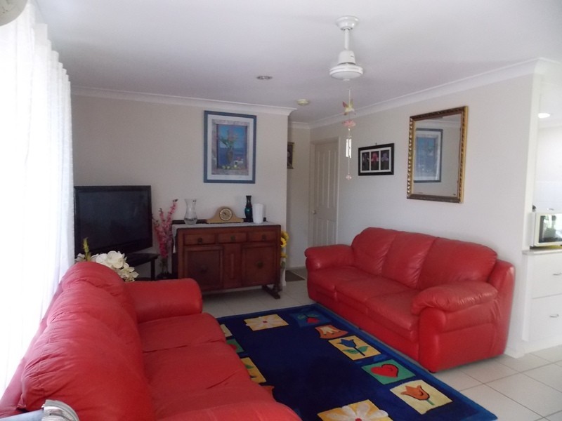 10 Dalkeith Street, Nanango QLD 4615