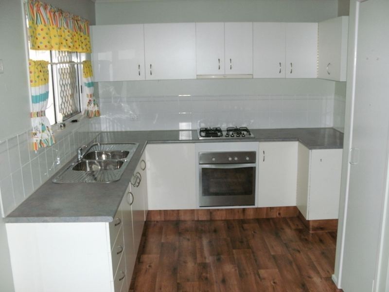 24 South Street, Nanango QLD 4615