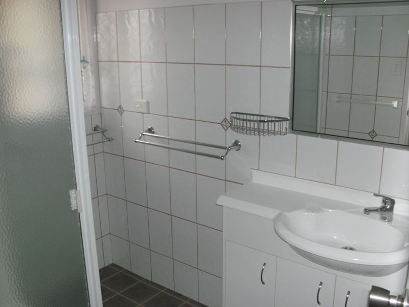 24 South Street, Nanango QLD 4615