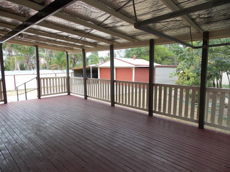 24 South Street, Nanango QLD 4615
