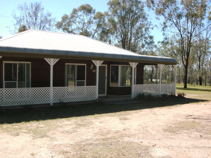 13 Camp Creek Road, Nanango QLD 4615