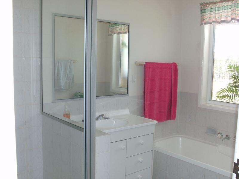 13 Camp Creek Road, Nanango QLD 4615