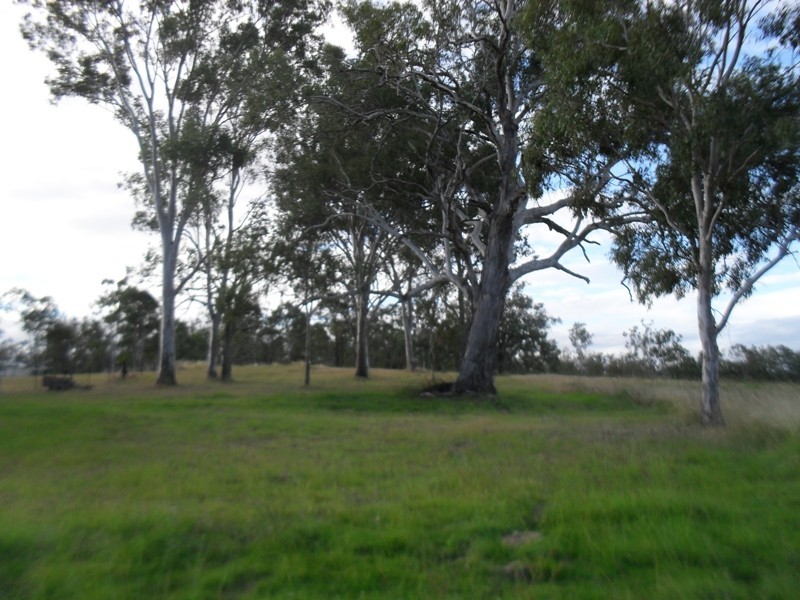 81 Oliver Road, Nanango QLD 4615