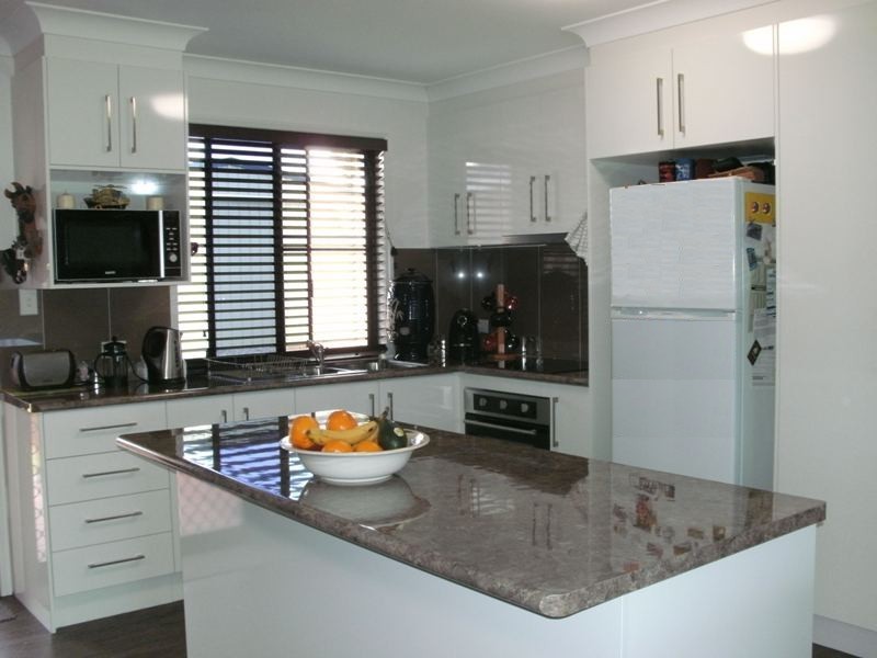 118 Hamilton Road, Nanango QLD 4615