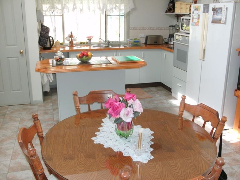 34 Camp Creek Road, Nanango QLD 4615