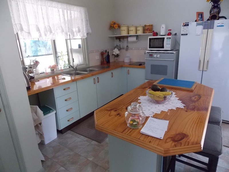 34 Camp Creek Road, Nanango QLD 4615