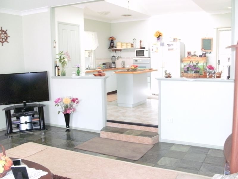 34 Camp Creek Road, Nanango QLD 4615