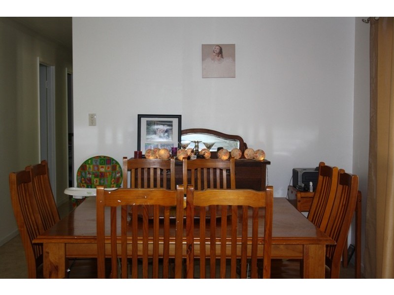1 Club Court, Nanango QLD 4615