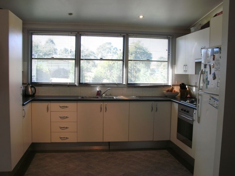 37 Arthur St West, Nanango QLD 4615