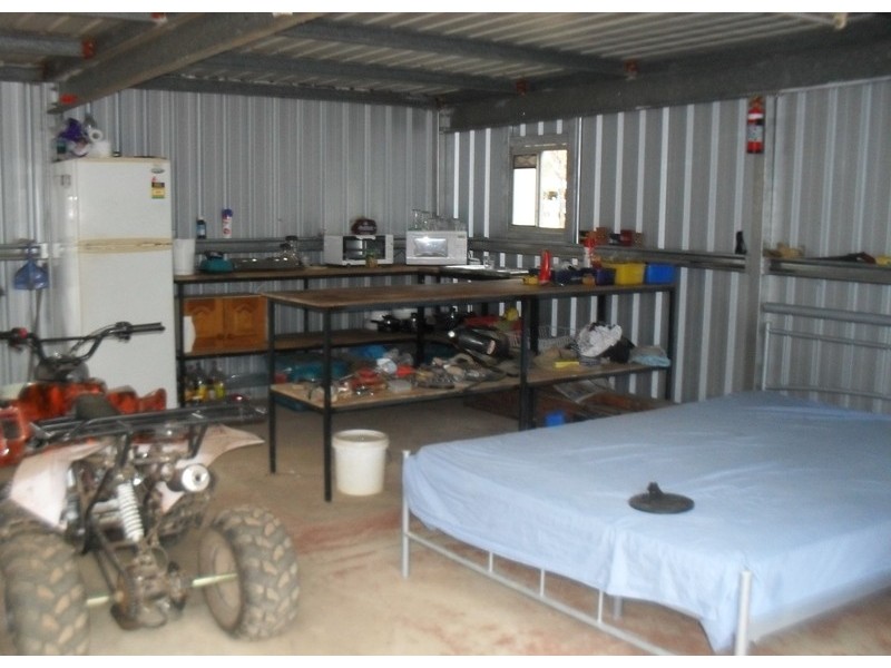 233 Malar Crescent, Nanango QLD 4615