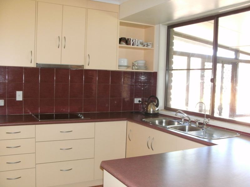 28 Kimlin Street, Nanango QLD 4615