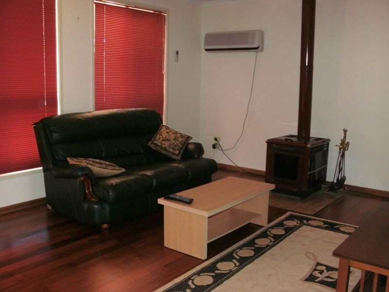 28 Kimlin Street, Nanango QLD 4615