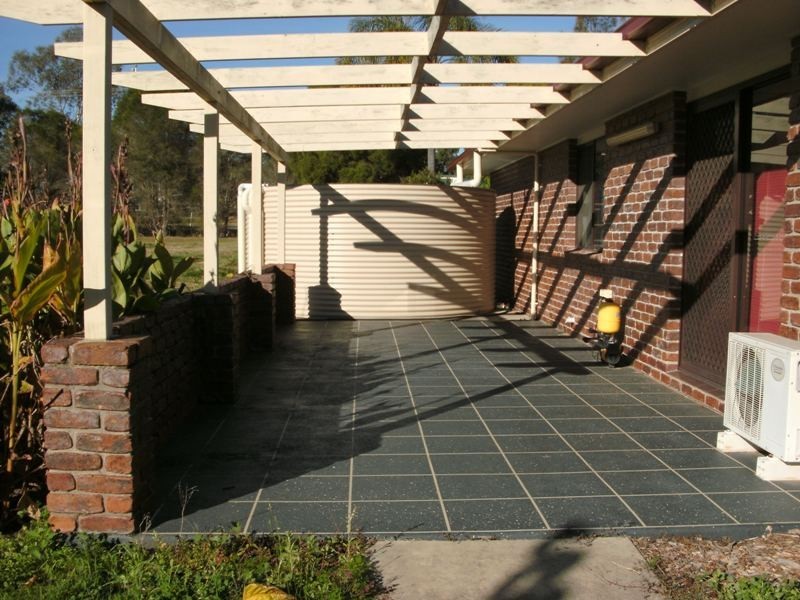 28 Kimlin Street, Nanango QLD 4615