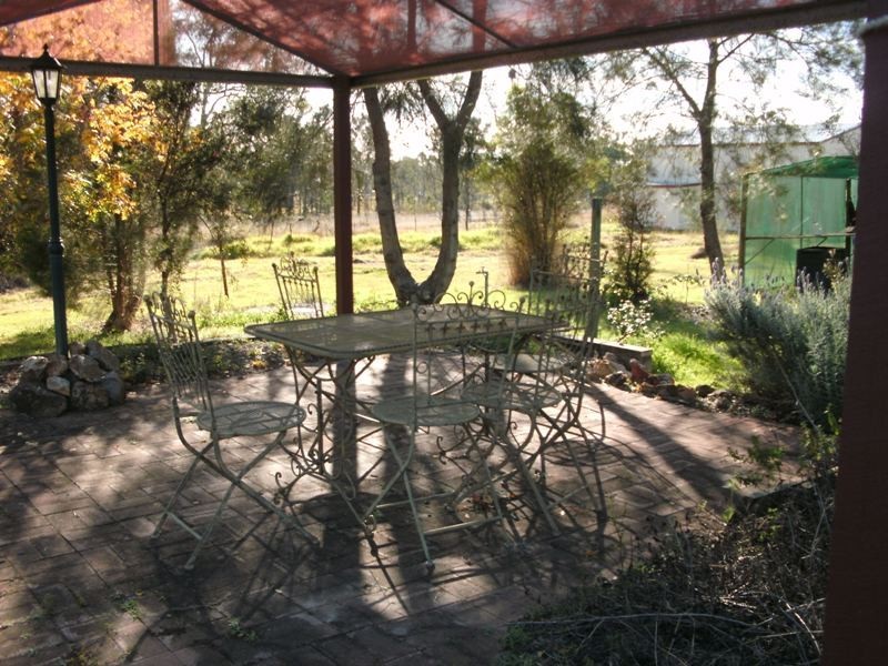 28 Kimlin Street, Nanango QLD 4615