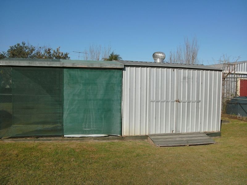 12 Eagle Street, Nanango QLD 4615