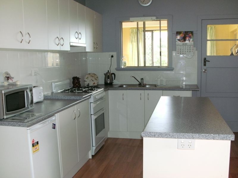 19 Sutherland Drive, Blackbutt QLD 4306