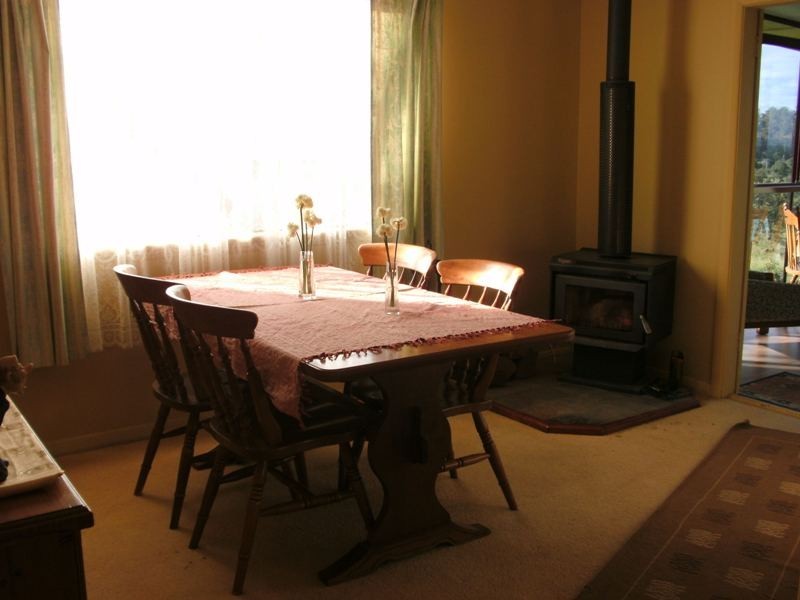 19 Sutherland Drive, Blackbutt QLD 4306