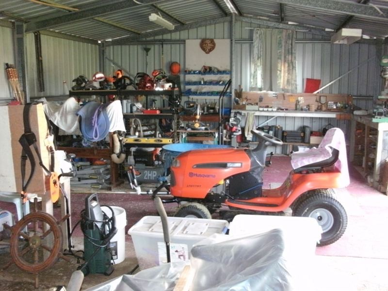 19 Sutherland Drive, Blackbutt QLD 4306