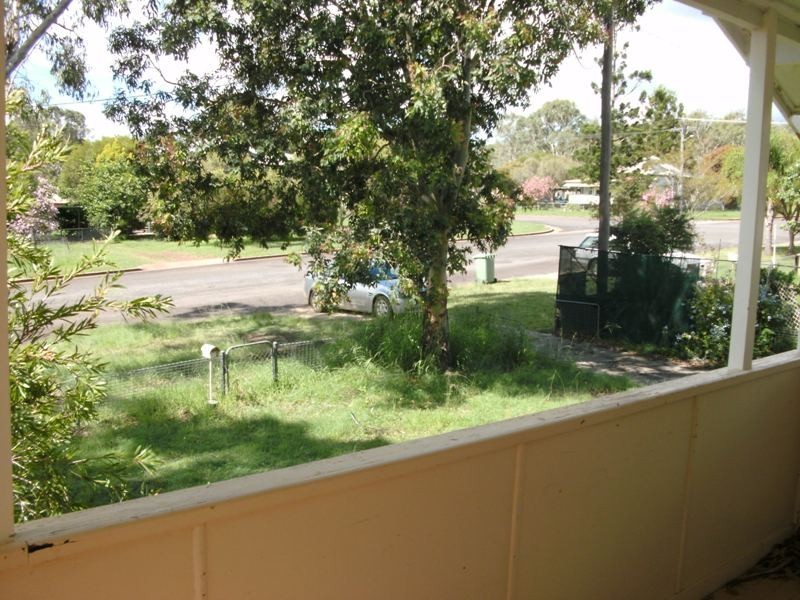 19 Hay Street, Nanango QLD 4615