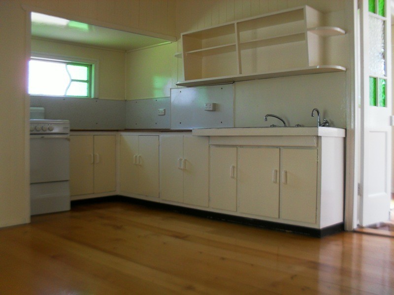 32 Elk Street, Nanango QLD 4615