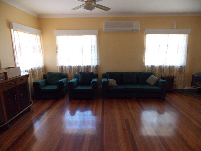 18 Old Yarraman Road, Nanango QLD 4615